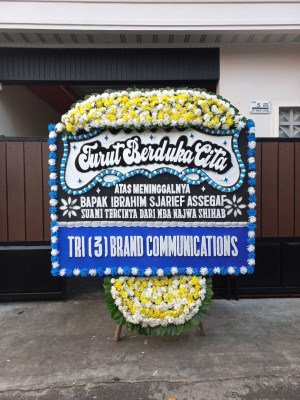 Papan Bunga Duka di Pemenang
